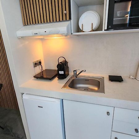 Euphoria Suites & Deluxe Studios サントリーニ エクステリア 写真