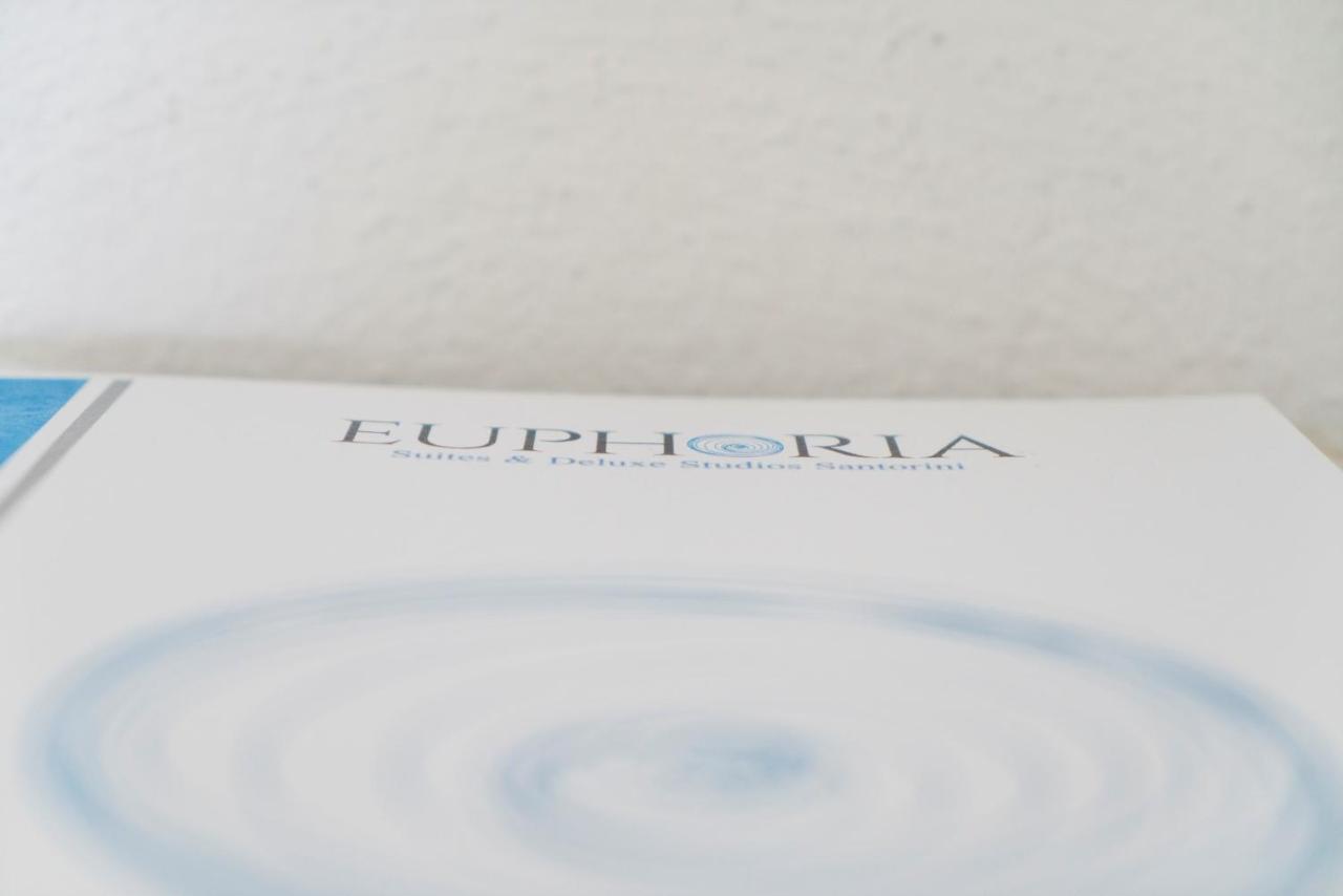 Euphoria Suites & Deluxe Studios サントリーニ エクステリア 写真